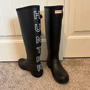 Hunter Black rain boots knee height printed logo women’s size 9